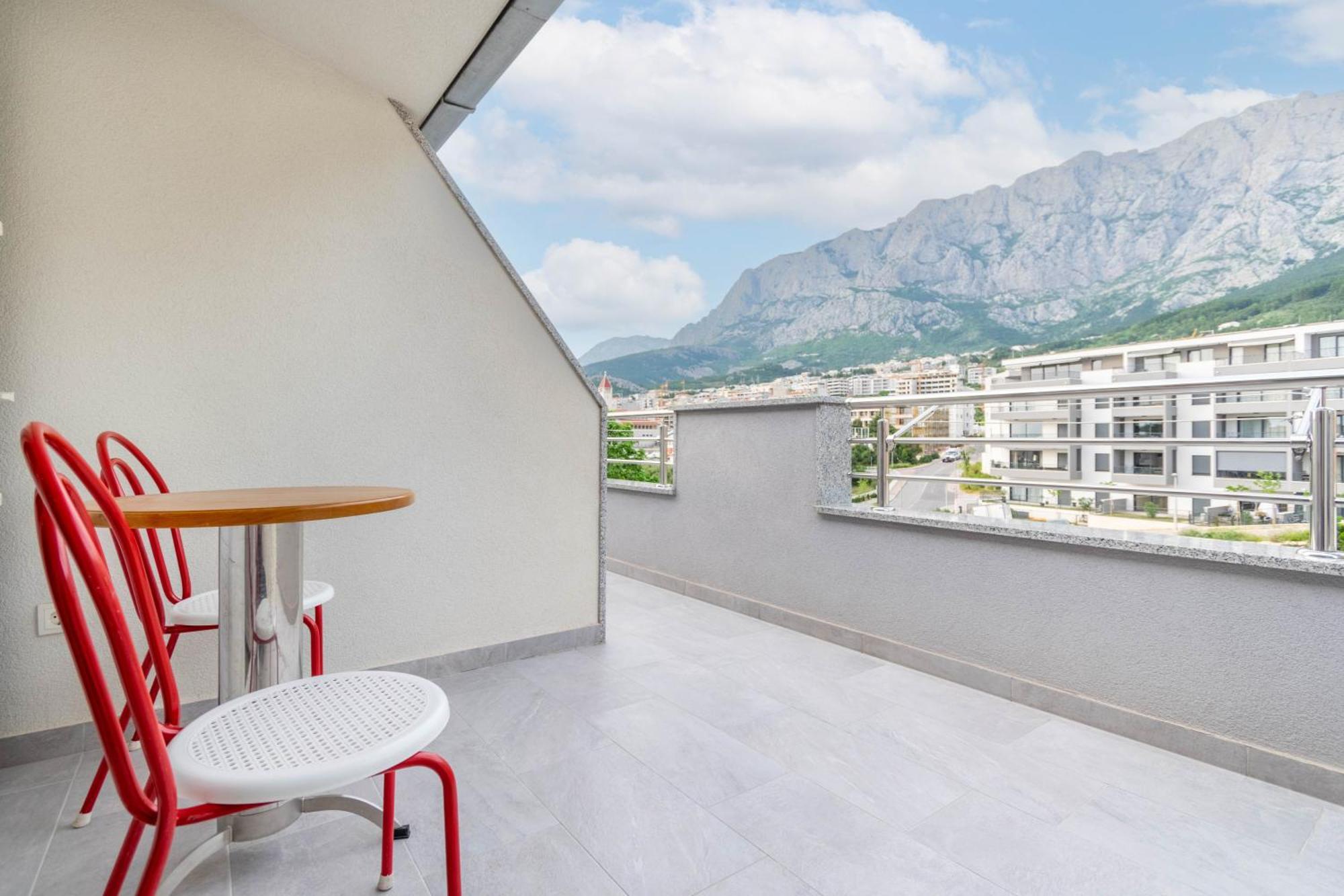 Studio Apartmani Dora Makarska Exterior photo
